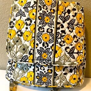 Genuine practically brand new Vera Bradley crossbody in beautiful vibrant colors